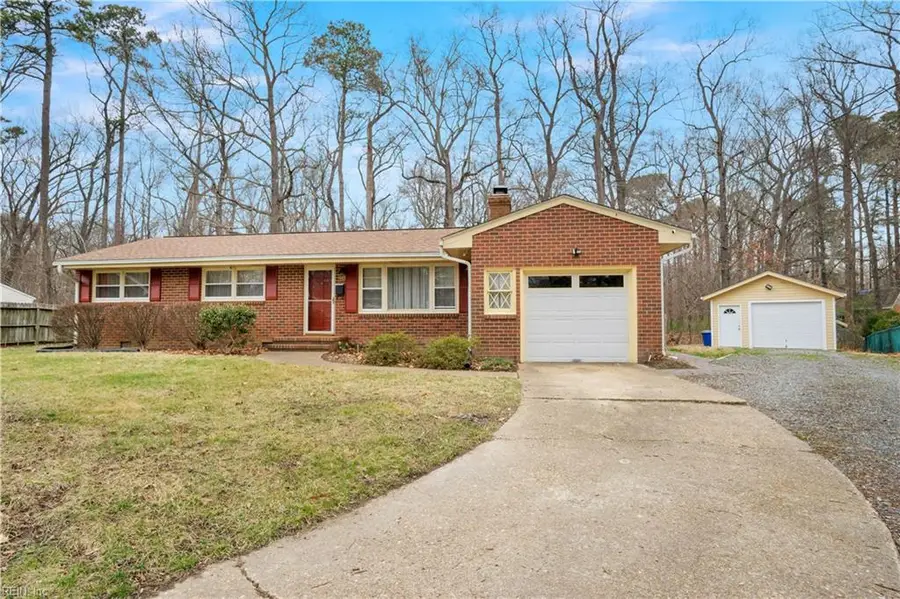 40 Camelot Court, Newport News, VA 23602 - #2