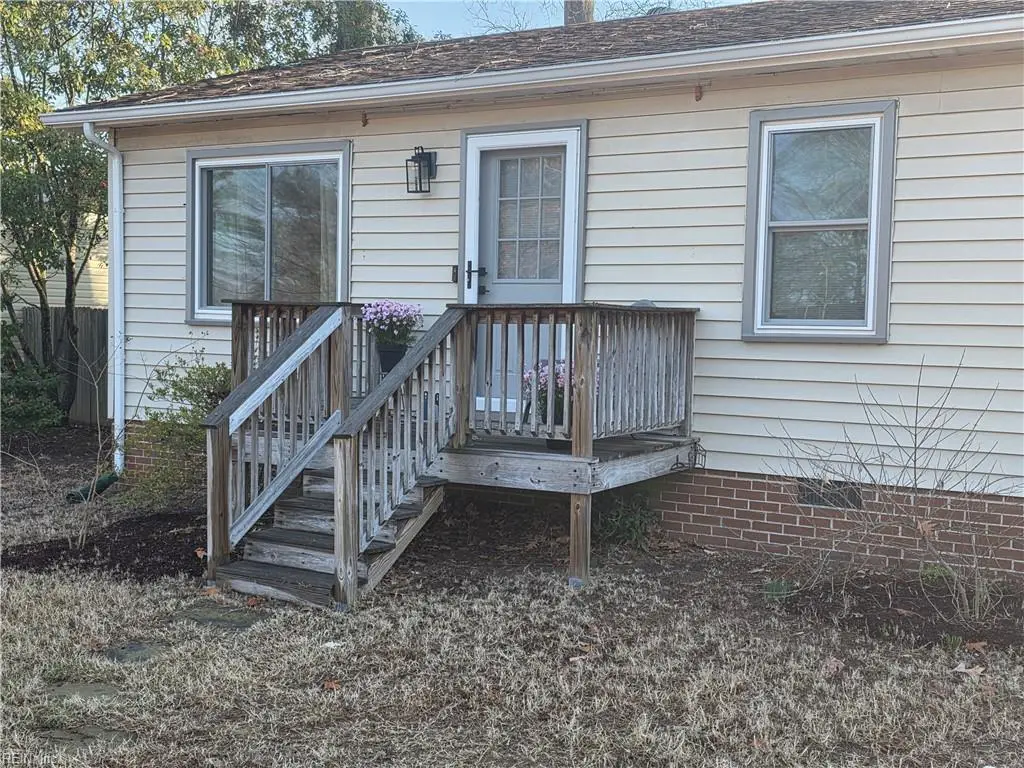 1399 Mercer Road Road, Gloucester Point, VA 23062 - #1