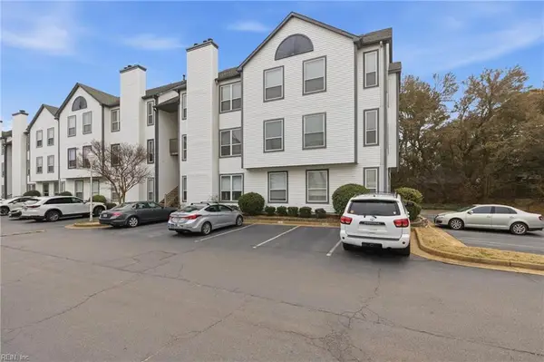 3213 Jade Court #202, Virginia Beach, VA 23451