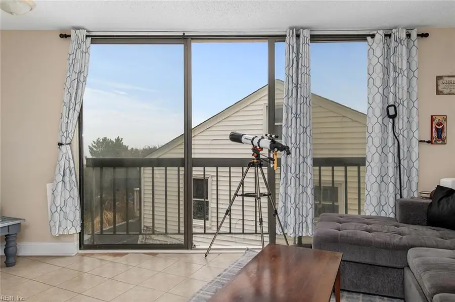 1222 E Ocean View Avenue #306, Norfolk, VA 23503 - #3