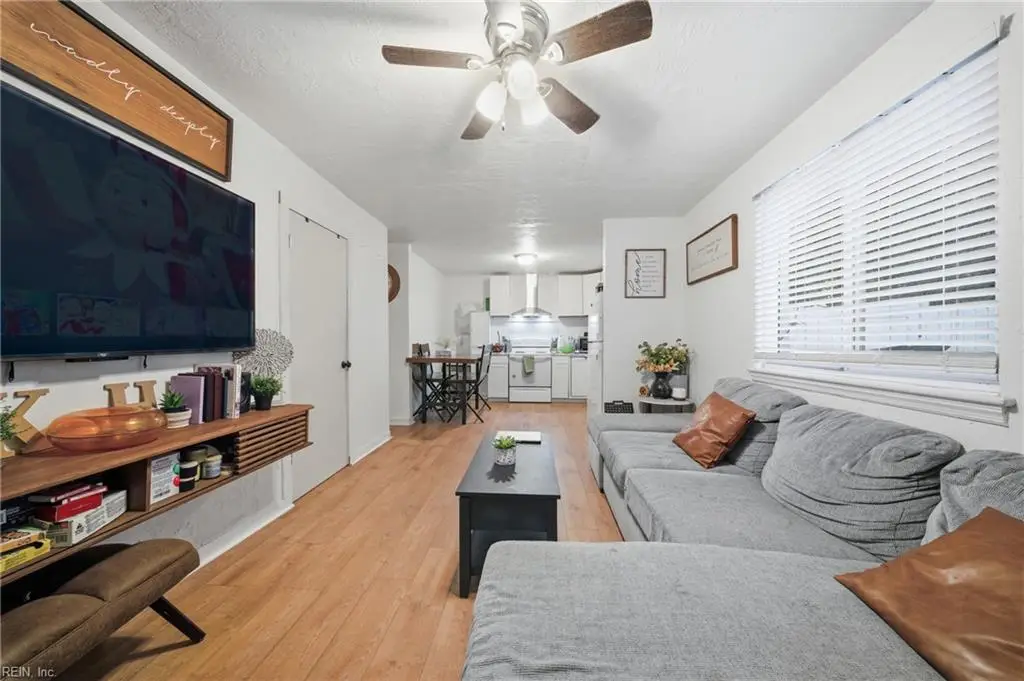 1525 Des Moines Avenue, Portsmouth, VA 23704 - #1