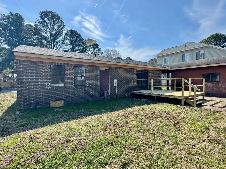 901 King Arthur Drive, Chesapeake, VA 23323 - #3