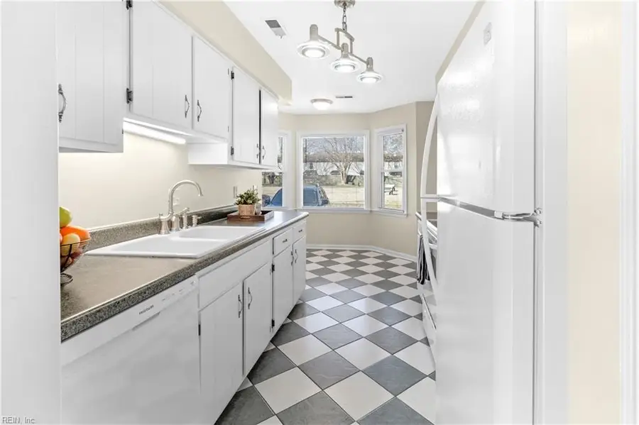 2400 Julie Court, Virginia Beach, VA 23454 - #2