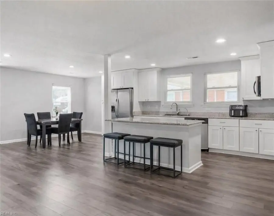 2605 Roanoke Avenue, Portsmouth, VA 23704 - #2