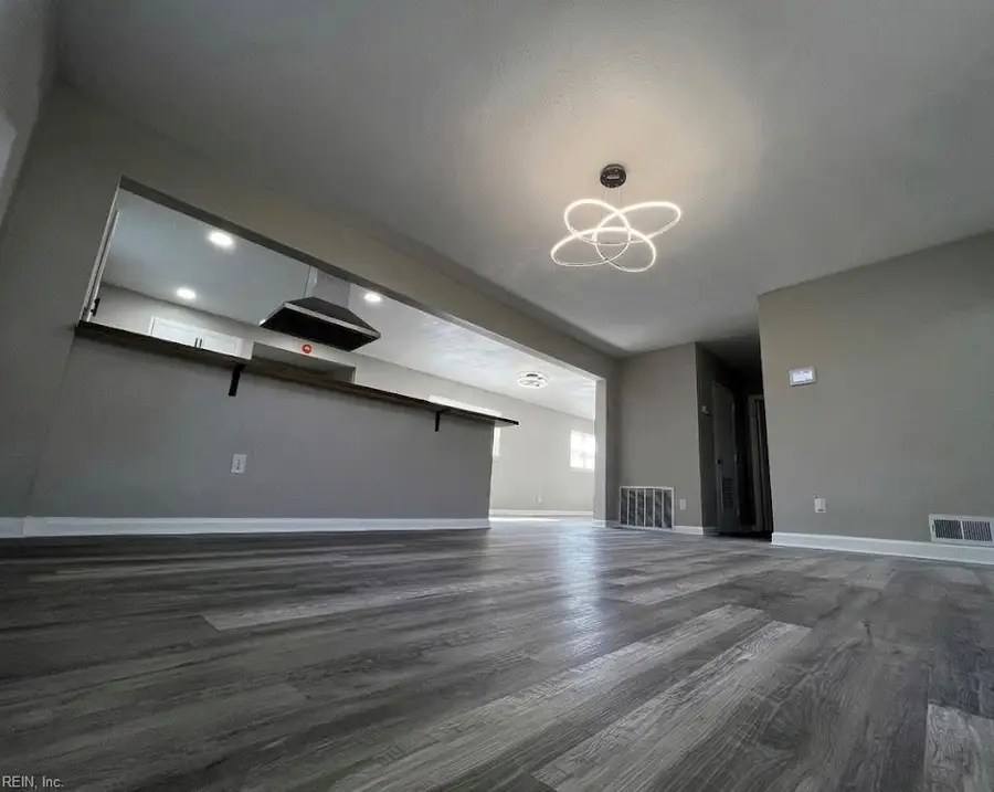 131 Forsythe St Street, Norfolk, VA 23505 - #3