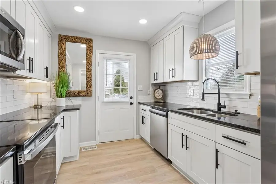 237 Piedmont Avenue, Hampton, VA 23661 - #3