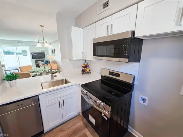 1268 Little Bay Avenue #12, Norfolk, VA 23503