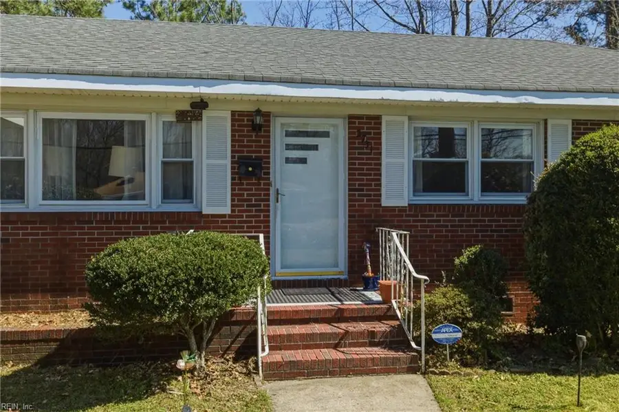 2731 Rodgers Street, Chesapeake, VA 23324 - #3