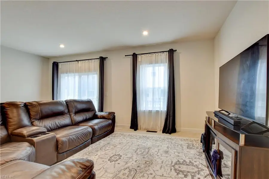 943 Gabion Way, Chesapeake, VA 23323 - #2