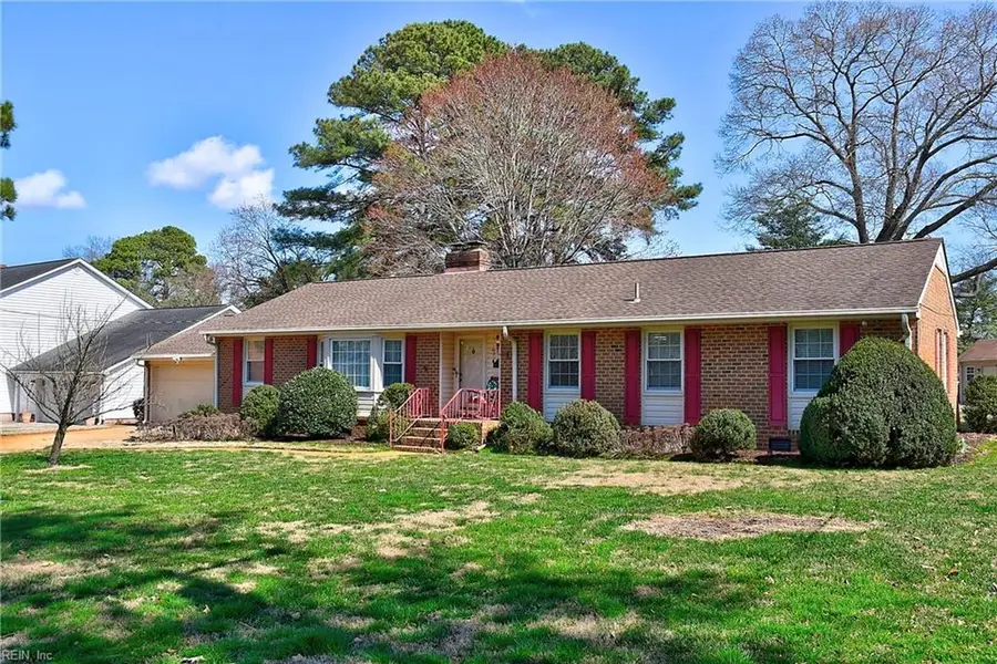 3317 Brookside Lane, Portsmouth, VA 23703 - #3