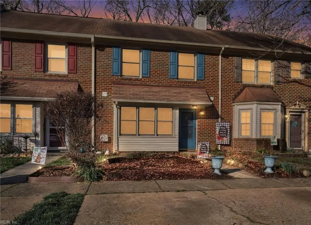 110 Souverain Landing, Yorktown, VA 23692 - #1