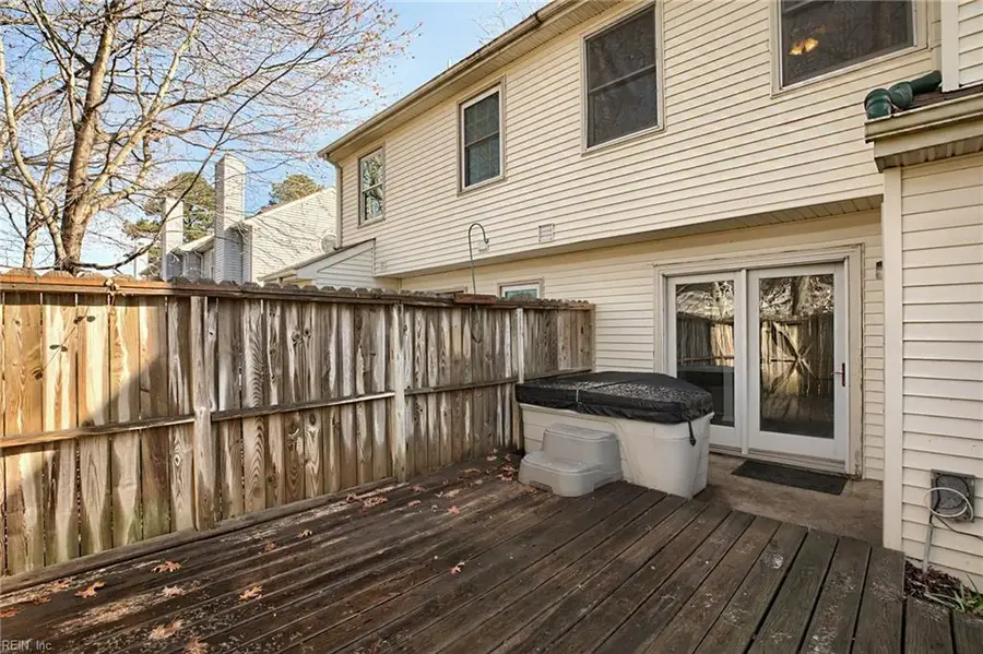 110 Souverain Landing, Yorktown, VA 23692 - #2