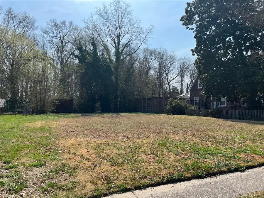 1015 W Church Street, Elizabeth City, NC 27909 - #2