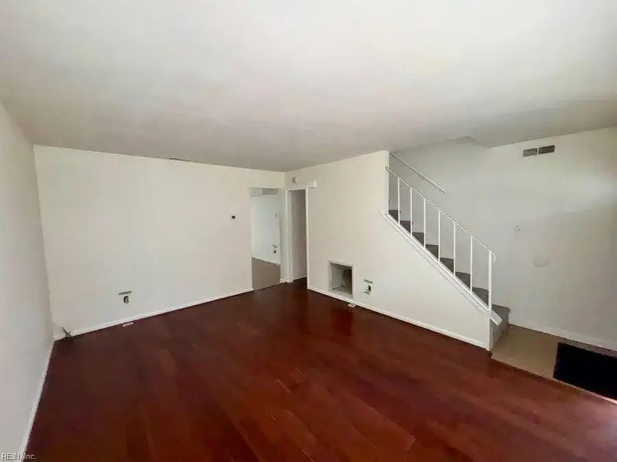 3560 Dana Lane, Virginia Beach, VA 23452 - #3