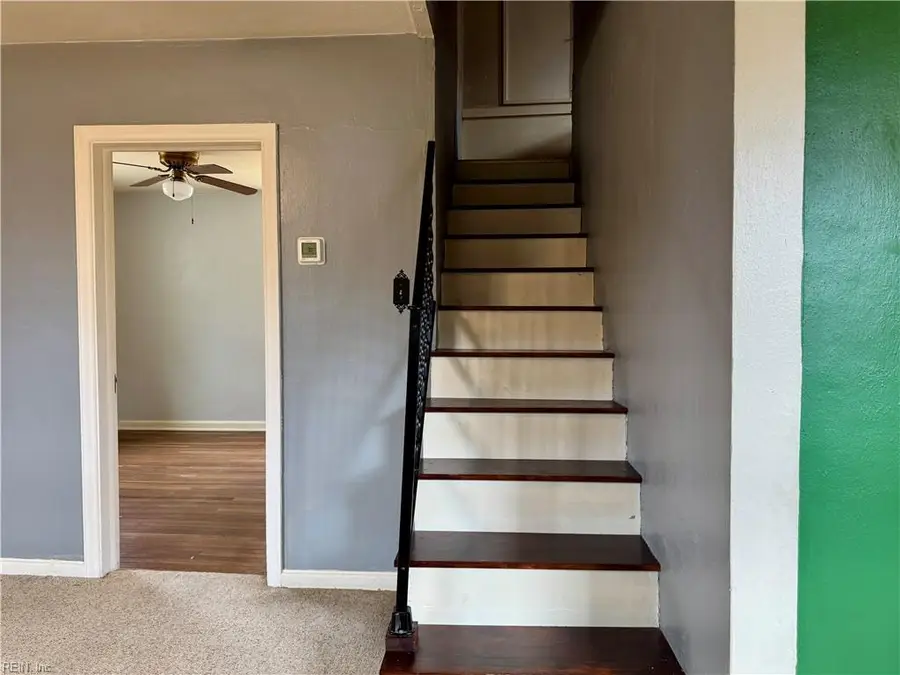 206 Park Manor Road, Portsmouth, VA 23701 - #2