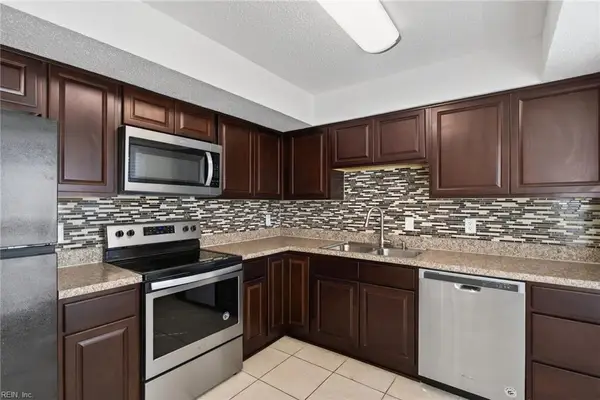 3832 Chancery Lane, Virginia Beach, VA 23452