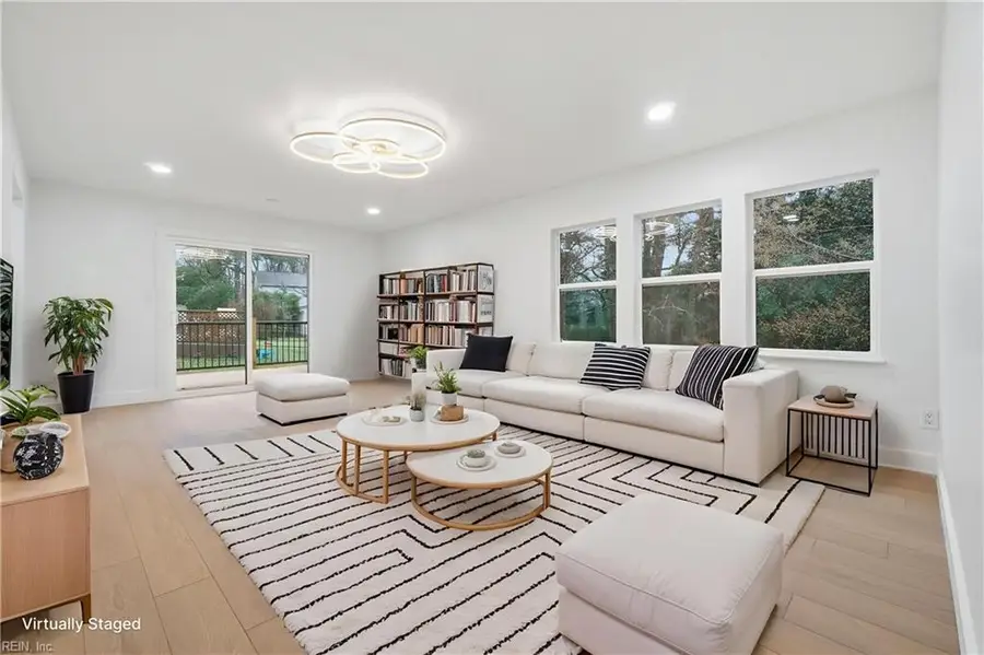 19 Wakefield Road, Newport News, VA 23606 - #3