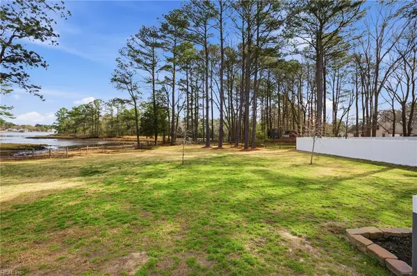 2313 Shorebird Court, Chesapeake, VA 23323