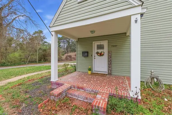 7307 Yorktown Dr, Norfolk, VA 23505