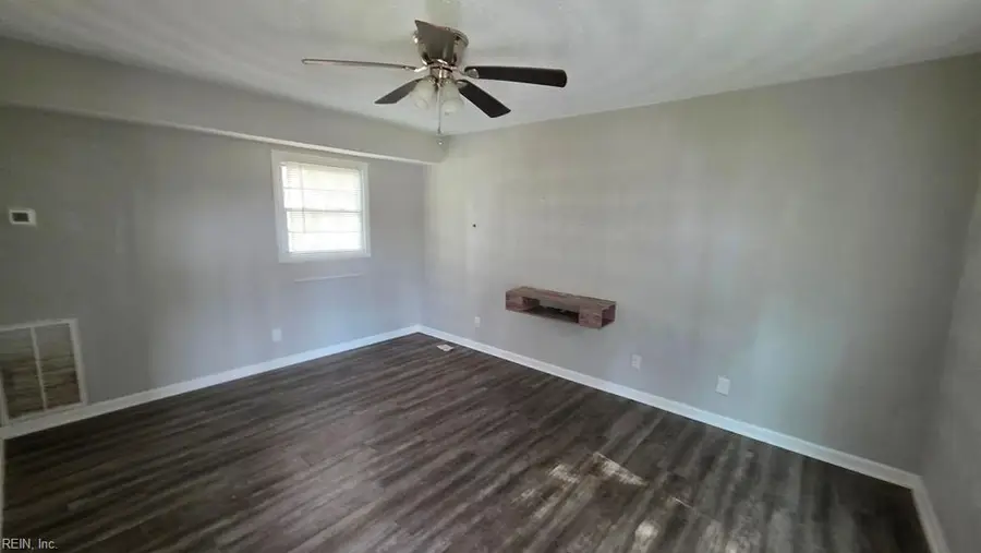 564 Portsmouth Boulevard, Portsmouth, VA 23704 - #2