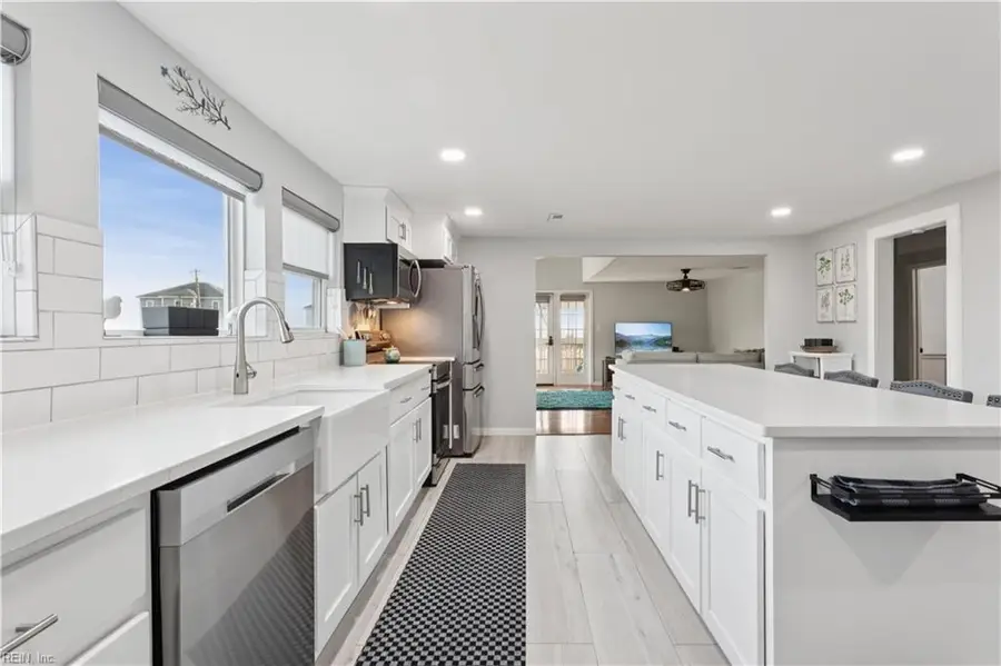 1900 Jenkins Neck Road, Hayes, VA 23072 - #3