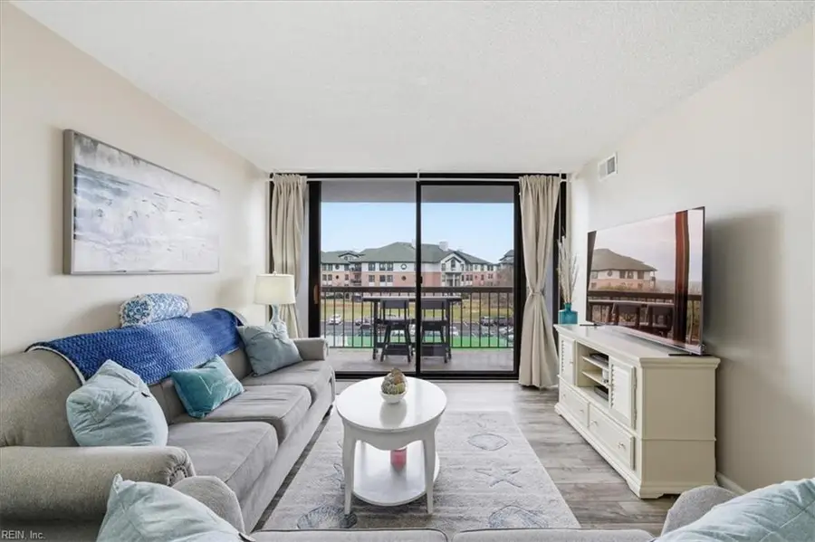 3288 Page Avenue #313, Virginia Beach, VA 23451 - #2