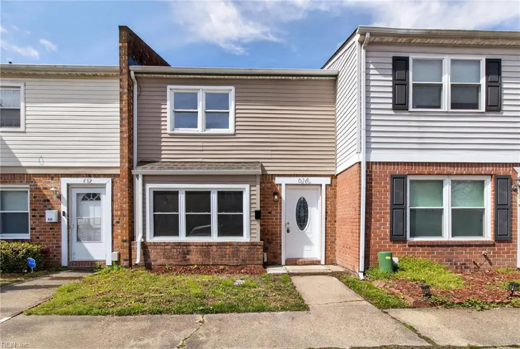 614 Harbour Drive N, Chesapeake, VA 23320 - #1