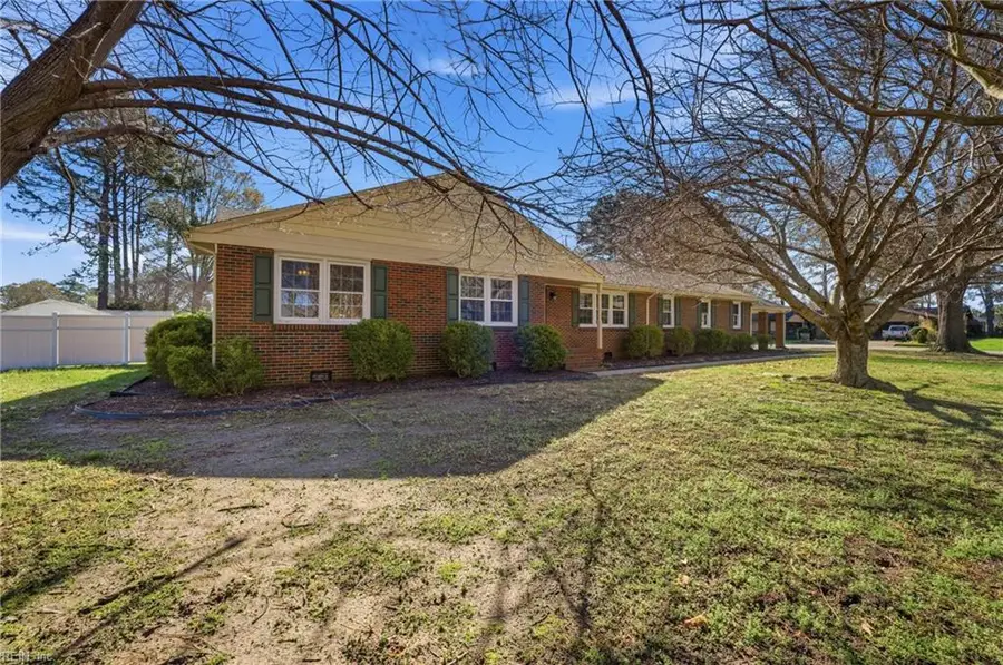 307 Ridgeland Drive, Smithfield, VA 23430 - #3