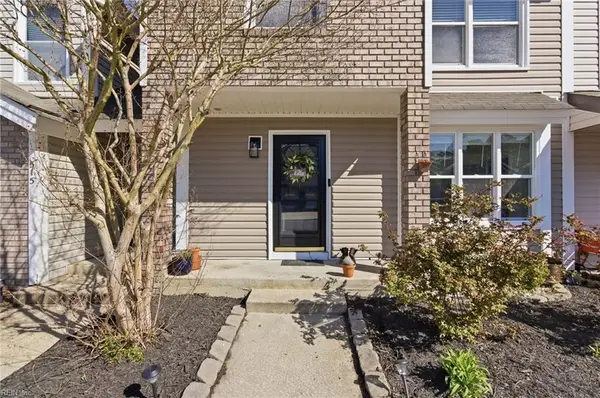 517 Long Point, Chesapeake, VA 23322