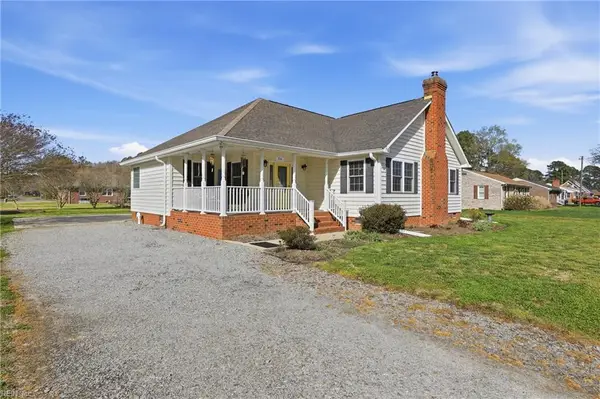 16 Holland Drive, Windsor, VA 23487