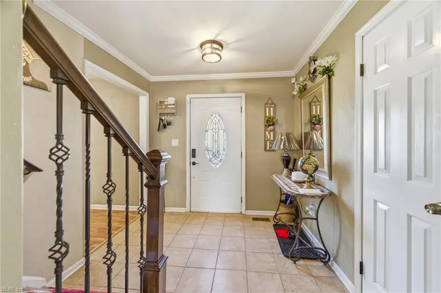 1033 Avenue E, Norfolk, VA 23513 - #3