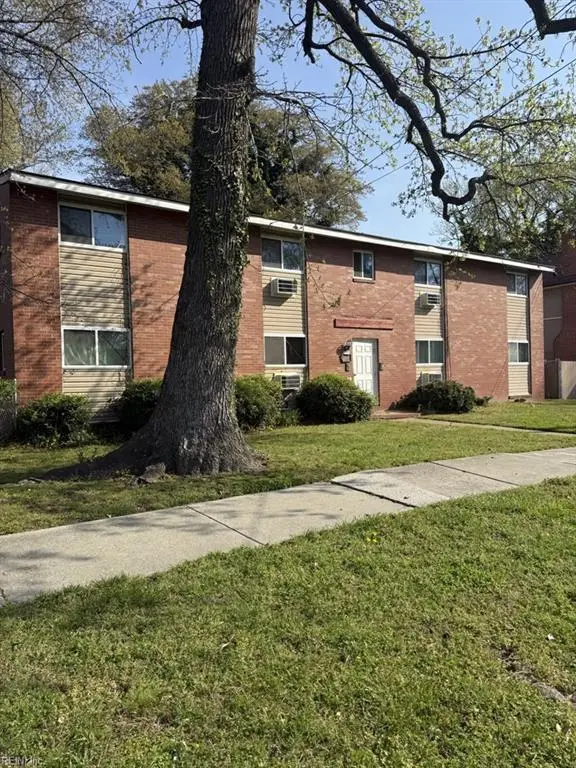 864 W 34th Street, Norfolk, VA 23508 - #1