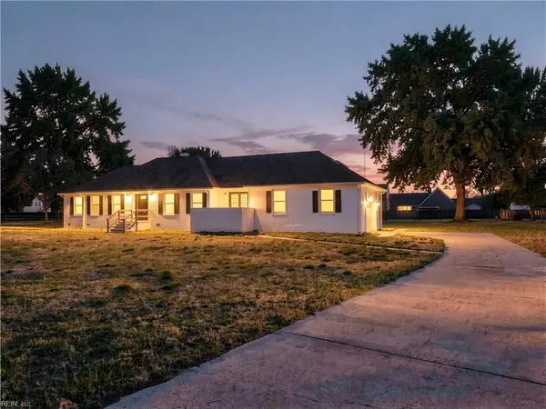 102 Foxcroft Road, Suffolk, VA 23435