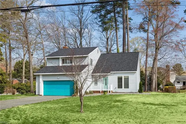 514 York Warwick Drive, Yorktown, VA 23692