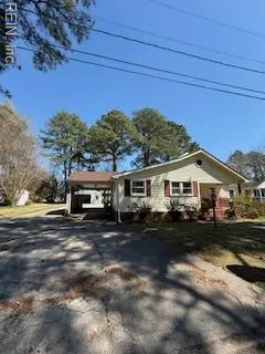 209 Hogart Street, Franklin, VA 23851 - #2