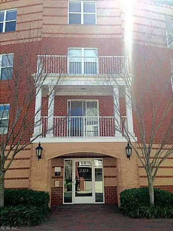 249 Freemason Street W #405, Norfolk, VA 23511