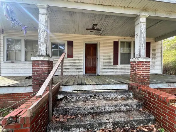 921 Freeman Mill Road, Suffolk, VA 23438