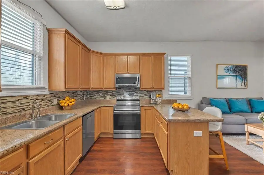 205 W 36th Street, Norfolk, VA 23504 - #3