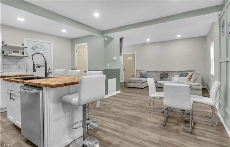 108 N 6th Street, Suffolk, VA 23434 - #3