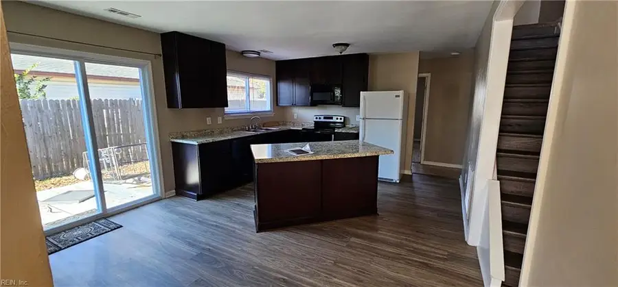 3932 Sunstream Parkway, Virginia Beach, VA 23456 - #3