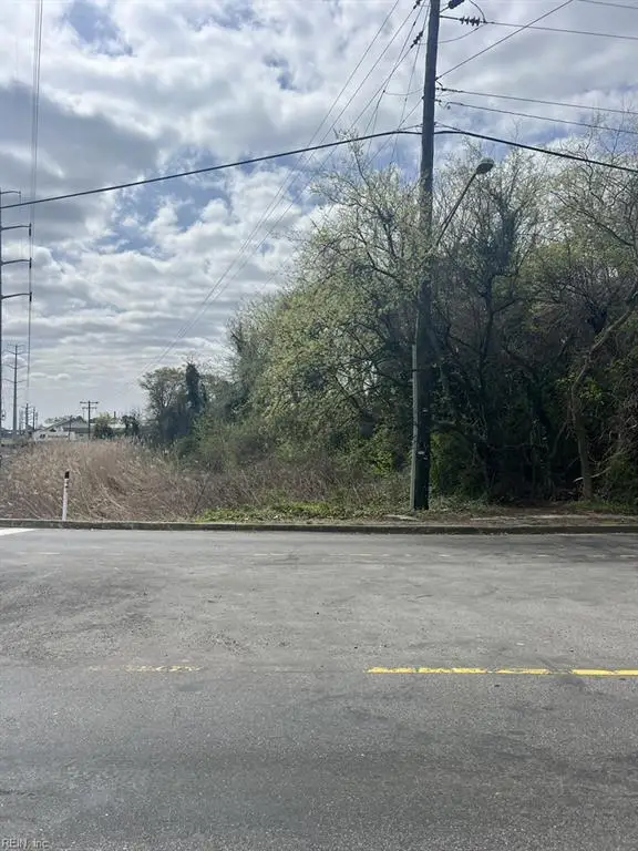 601 Thole Street, Norfolk, VA 23505 - #3