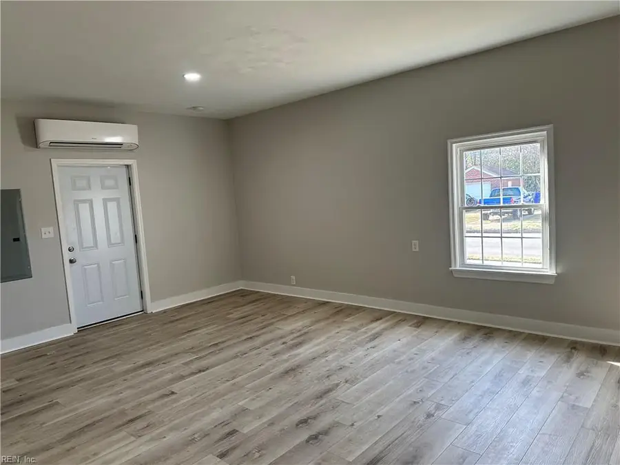 901 E Indian River Road, Norfolk, VA 23523 - #3
