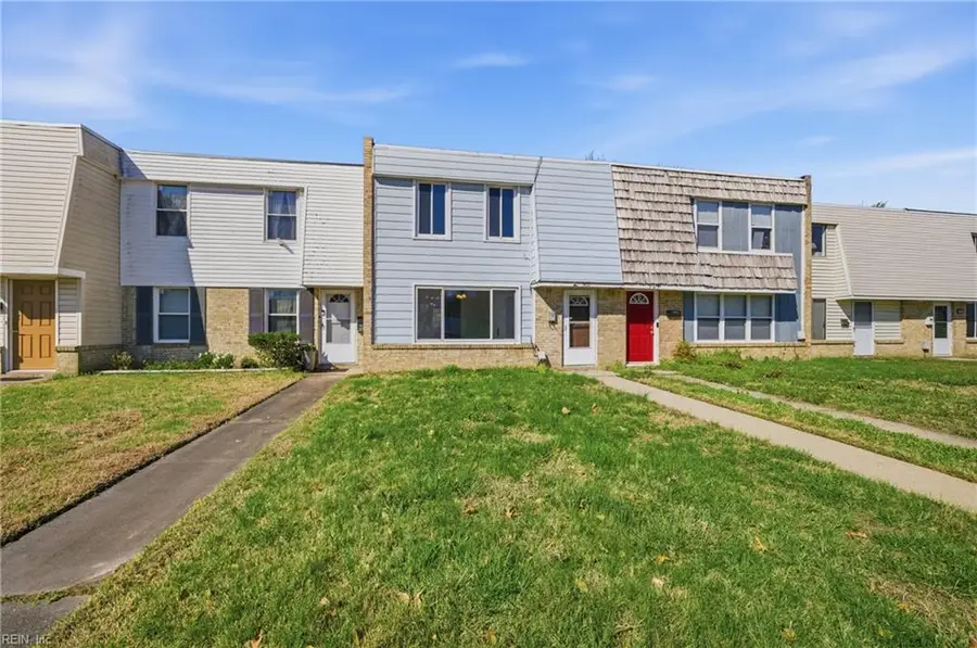 965 Clubhouse Road S, Virginia Beach, VA 23452 - #2