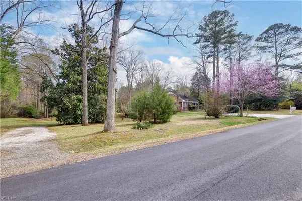 116 Holly Road, Williamsburg, VA 23188