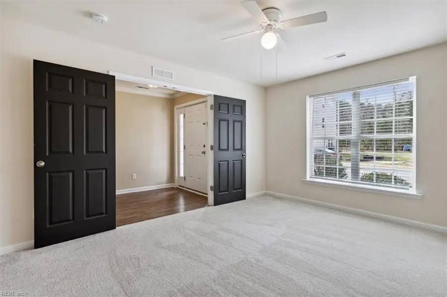 128 Daybeacon Street, Yorktown, VA 23692 - #3