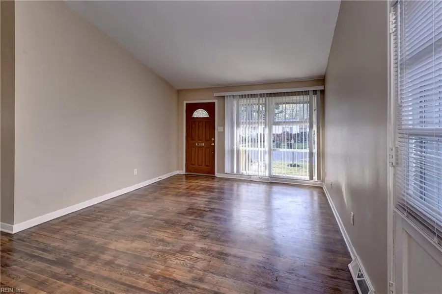 707 72nd Street, Newport News, VA 23605 - #3