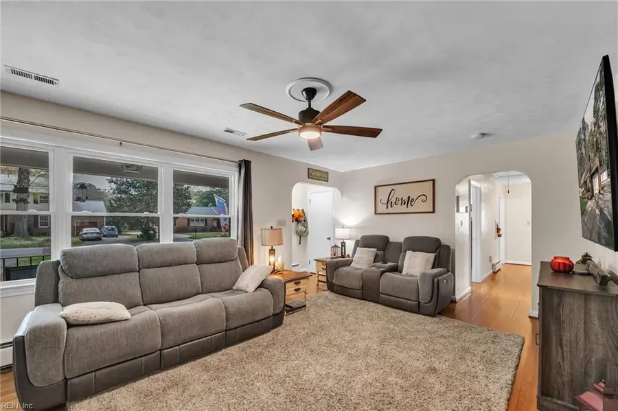 21 Executive Drive, Newport News, VA 23606 - #3