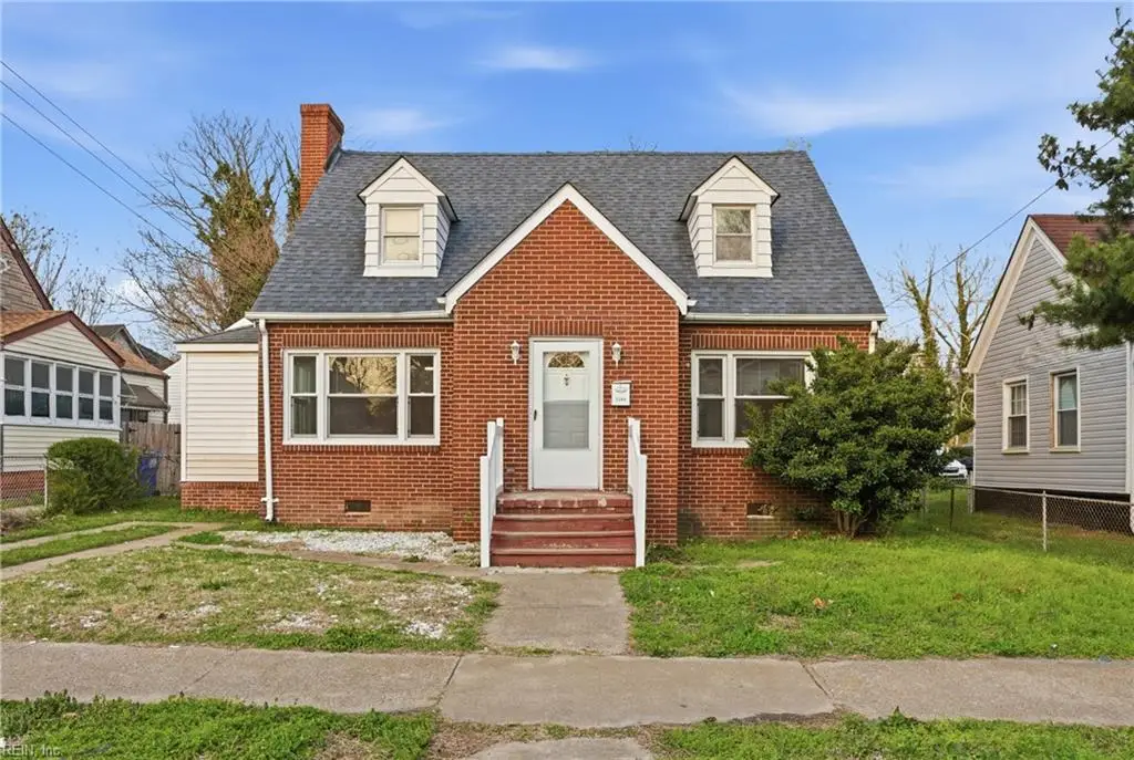 3204 Roanoke Avenue, Newport News, VA 23607 - #1
