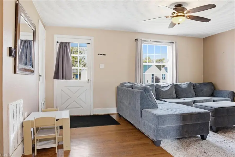 247 Plover Dr Drive, Portsmouth, VA 23704 - #3