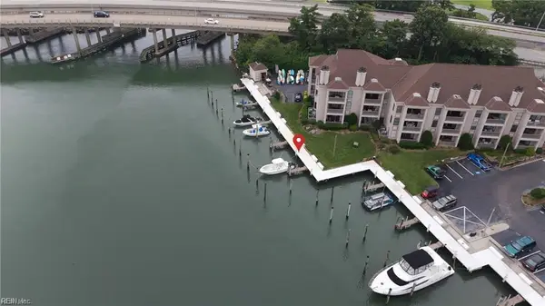 403 Harbour Point #203, Virginia Beach, VA 23451